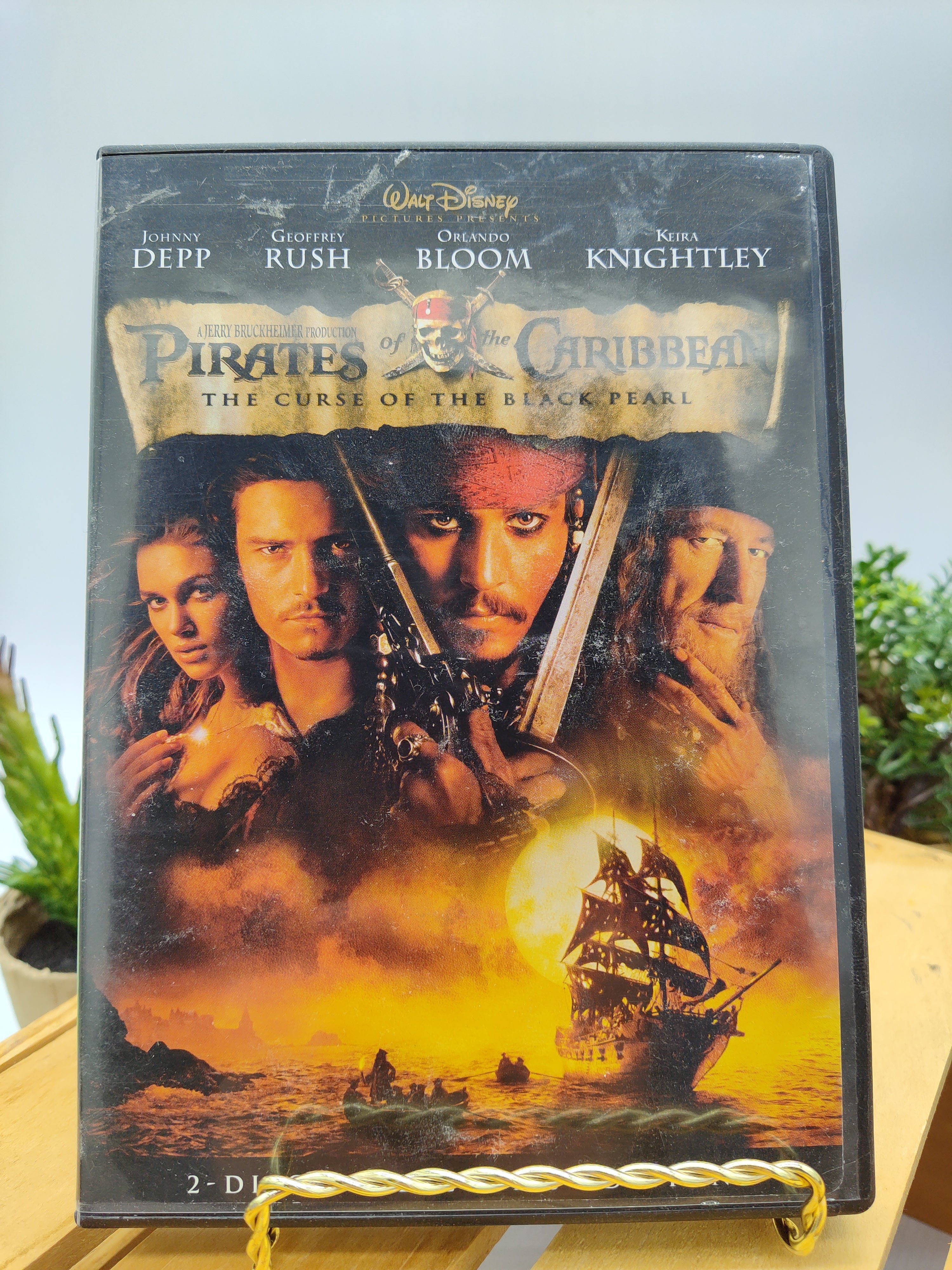 Pirates Of The Caribbean: The Curse Of The Black Pearl DVD