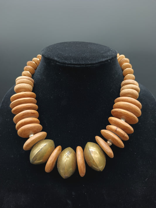 *Chunky Wood Bead Necklace