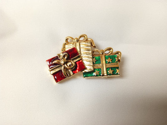 *Gold Tone Christmas 3 Gifts Brooch With Red And Green Enamel Brooch